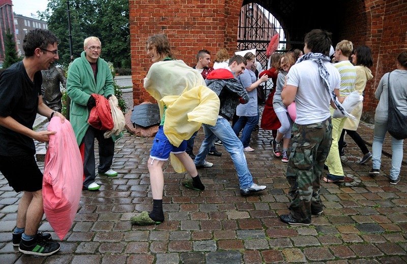 Elbląg, Poduszkowy flash mob