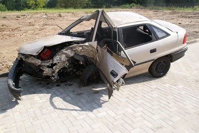 Elbląg, W wyniku wypadku śmierć na miejscu poniósł 23-letni kierowca opla Elbląg, W wyniku wypadku śmierć na miejscu poniósł 23-letni kierowca opla
