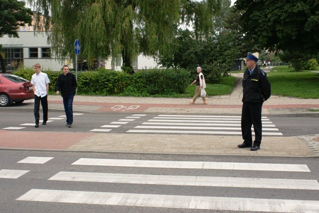 Elbląg, Rozpoczęła się policyjna akcja „Bezpieczna droga do szkoły” Elbląg, Rozpoczęła się policyjna akcja „Bezpieczna droga do szkoły”