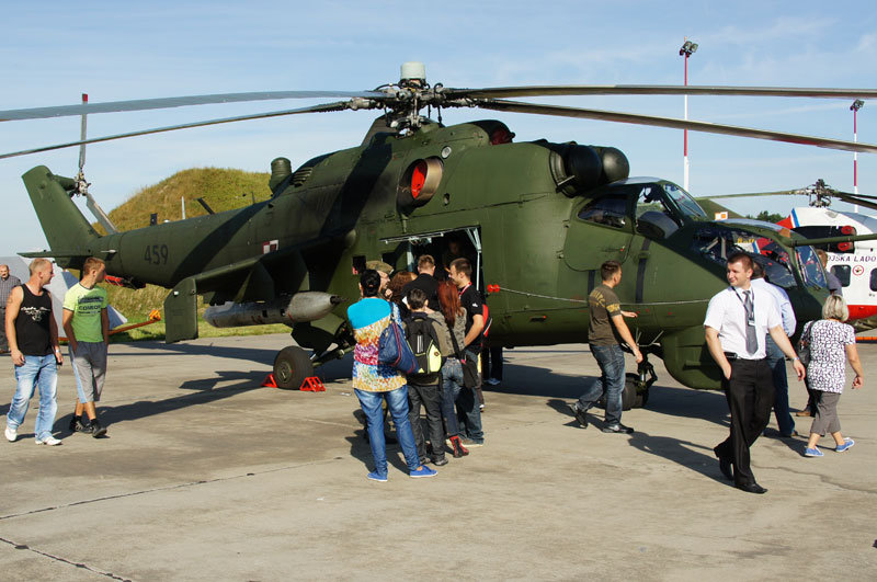 Elbląg, Śmigłowiec Mi-24D z 49. Pułku Śmigłowców Bojowych w Pruszczu Gdańskim Elbląg, Śmigłowiec Mi-24D z 49. Pułku Śmigłowców Bojowych w Pruszczu Gdańskim