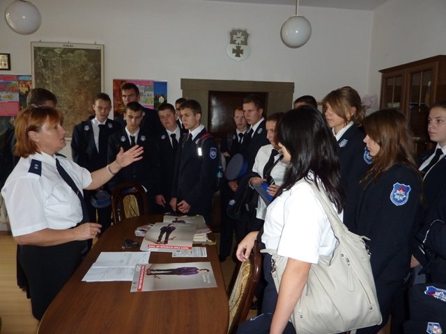 Elbląg, W akcję prewencyjną zaangażowali się maturzyści z ZST