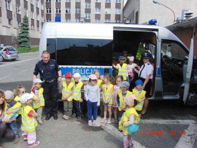 Elbląg, Szczególnie maluchy cieszą się z odwiedzin w komendzie Elbląg, Szczególnie maluchy cieszą się z odwiedzin w komendzie