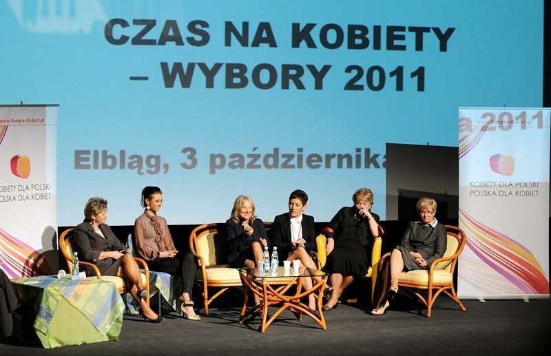 Elbląg, W dzisiejszej debacie wzięło udział sześć pań, które startują w wyborach parlamentarnych Elbląg, W dzisiejszej debacie wzięło udział sześć pań, które startują w wyborach parlamentarnych
