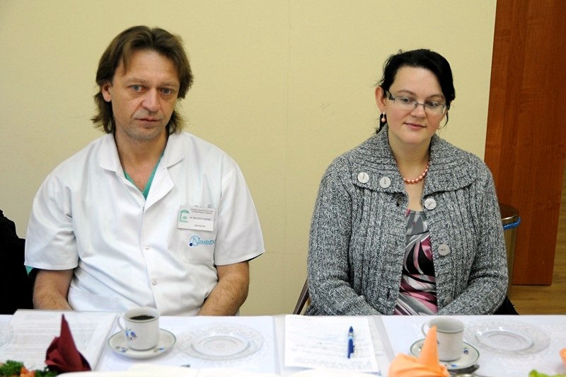 Elbląg, Do rejestracji w banku dawców szpiku zachęcają elbląscy lekarze Katarzyna Chylińska-Wachnianyn i Wojciech Wenski Elbląg, Do rejestracji w banku dawców szpiku zachęcają elbląscy lekarze Katarzyna Chylińska-Wachnianyn i Wojciech Wenski