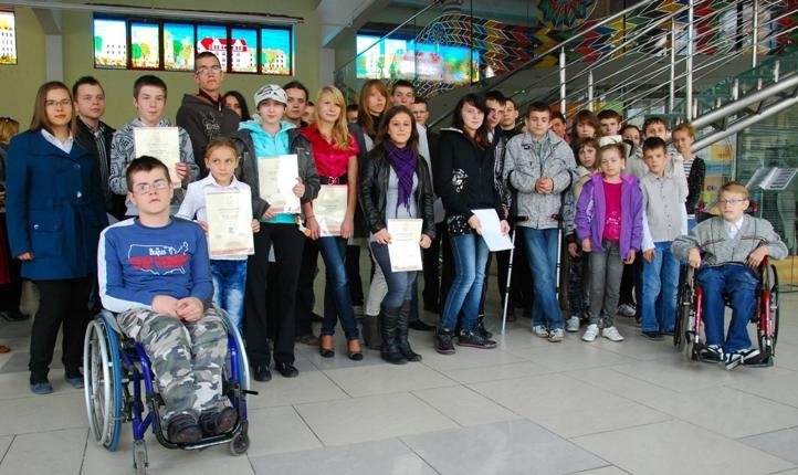 Elbląg, Wręczenie i podpisanie umów stypendialnych odbyło się w Centrum Ekspozycyjno-Handlowym Pujan przy ul. Fabrycznej