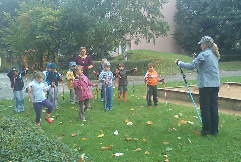 Elbląg, Przedszkolaki z.. kijkami Elbląg, Przedszkolaki z.. kijkami