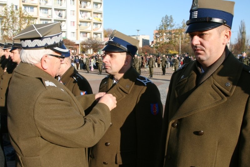 Elbląg, Wojskowe obchody Święta Niepodległości