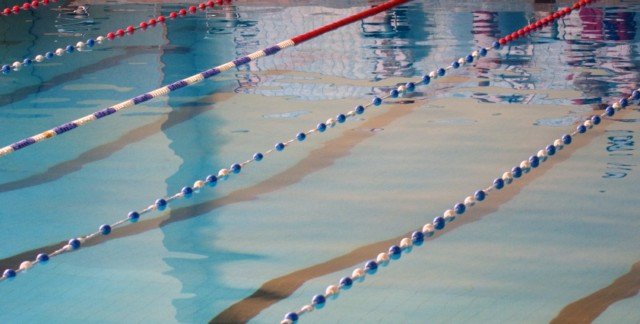 Elbląg, Gronkowiec na basenie. Sanepid zdecyduje o ponownym otwarciu obiektu Elbląg, Gronkowiec na basenie. Sanepid zdecyduje o ponownym otwarciu obiektu