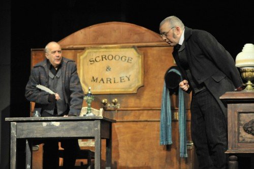 Elbląg, Scena ze spektaklu (od lewej: Jerzy Przewłocki i Lesław Ostaszkiewicz)