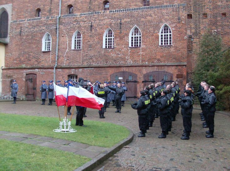 Elbląg, Dziś rano w Olsztynie ślubowanie złożyli młodzi policjanci