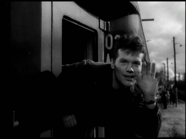 Elbląg, Zbigniew Cybulski w filmie „Pociąg” Elbląg, Zbigniew Cybulski w filmie „Pociąg”