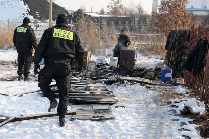 Elbląg, Pan Tadeusz obiecał, że przeniesie się do Domu dla Bezdomnych po tym, jak spłonęło jego schronienie
