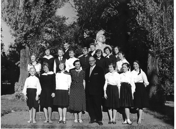 Elbląg, Pierwsi absolwenci szkoły