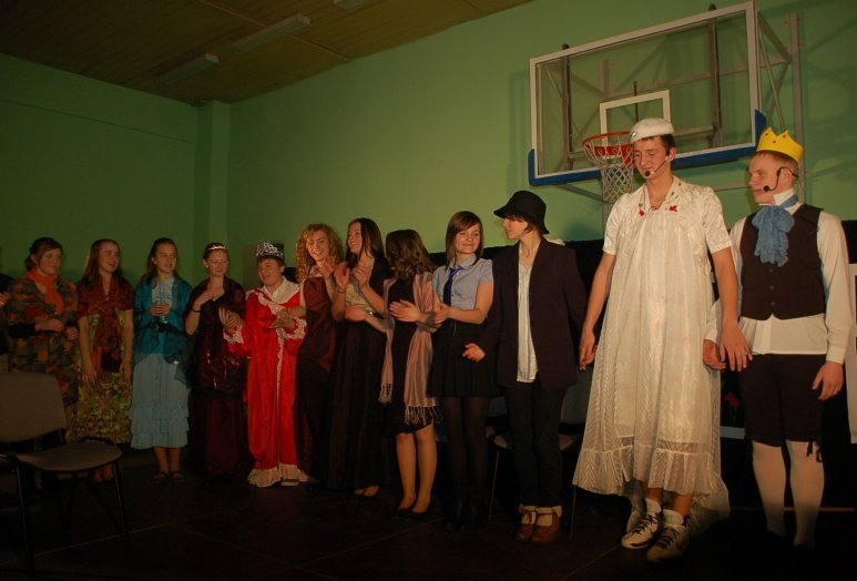 Elbląg, Gimnazjum nr 4 – kuźnią talentów artystycznych Elbląg, Gimnazjum nr 4 – kuźnią talentów artystycznych