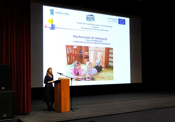 Elbląg, Ewa Nowak, pedagog-terapeuta mówiła m.in. o o bohaterze niepełnosprawnym w książkach