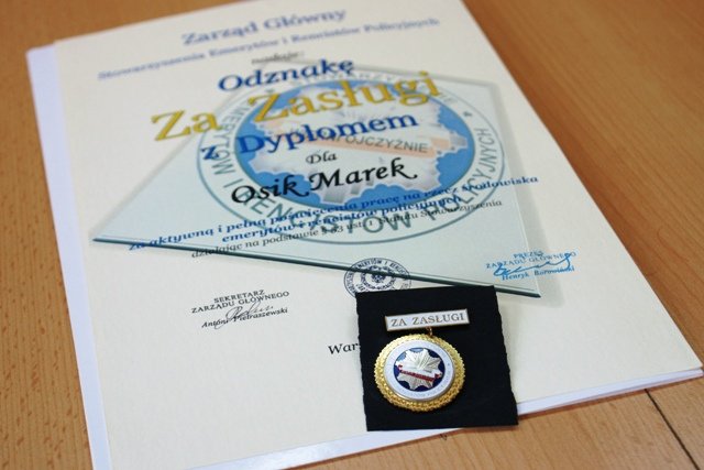 Elbląg, Honorowa odznaka za zasługi od emerytów policyjnych Elbląg, Honorowa odznaka za zasługi od emerytów policyjnych