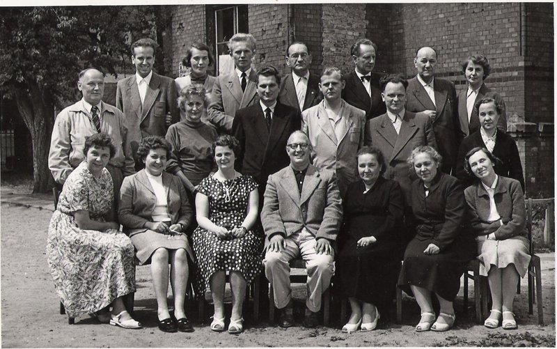 Elbląg, Podczas zjazdu absolwentów będzie okazja do wspomnień - na zdj. grono pedagogiczne rok 1959 Elbląg, Podczas zjazdu absolwentów będzie okazja do wspomnień - na zdj. grono pedagogiczne rok 1959
