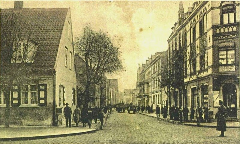Elbląg, Ulica Leichnamstraße, obecnie Robotnicza. Elbląg, Ulica Leichnamstraße, obecnie Robotnicza.