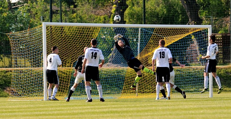 Elbląg, Olimpia 2004 skromnie pokonała Zatokę po golu Kopyckiego