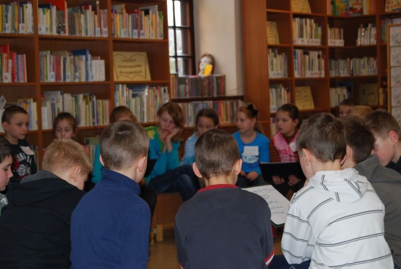 Elbląg, Spotkania w Świerszczykowym Ogródku są już tradycją w Bibliotece Elbląskiej Elbląg, Spotkania w Świerszczykowym Ogródku są już tradycją w Bibliotece Elbląskiej