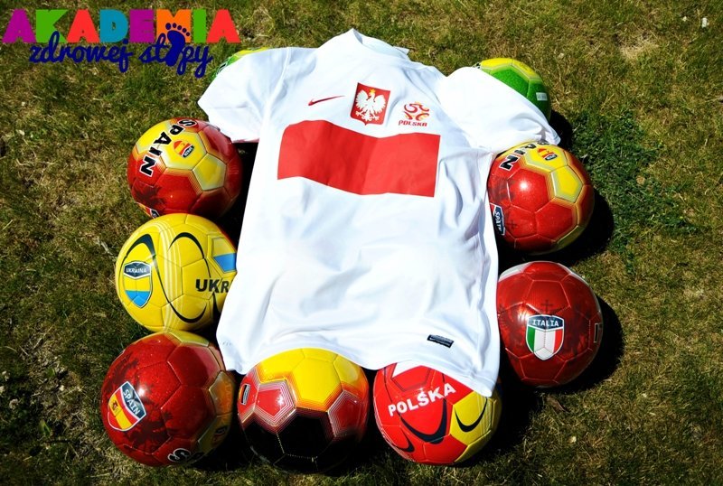 Do wygrania piłki i koszulka reprezentacji Do wygrania piłki i koszulka reprezentacji