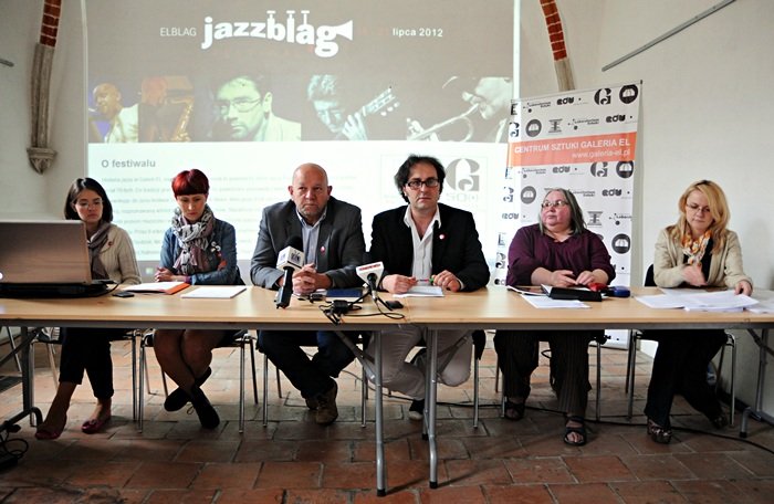 Elbląg, Na produkt Jazzbląg pracuje wielu ludzi i instytucji. Wszak ma to być produkt markowy Elbląg, Na produkt Jazzbląg pracuje wielu ludzi i instytucji. Wszak ma to być produkt markowy