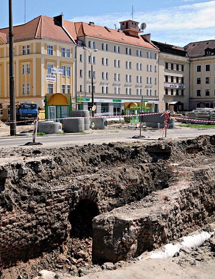 Elbląg, Na ul. Pocztowej. Ziemia odsłoniła kawałek historii miasta Elbląg, Na ul. Pocztowej. Ziemia odsłoniła kawałek historii miasta