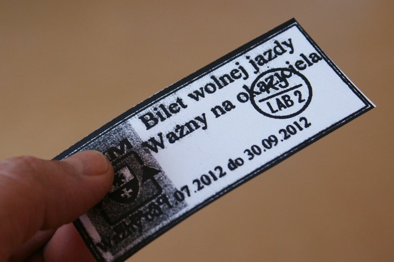 Elbląg, Fałyszywy bilet wolnej jazdy - nie dajmy się oszukać Elbląg, Fałyszywy bilet wolnej jazdy - nie dajmy się oszukać
