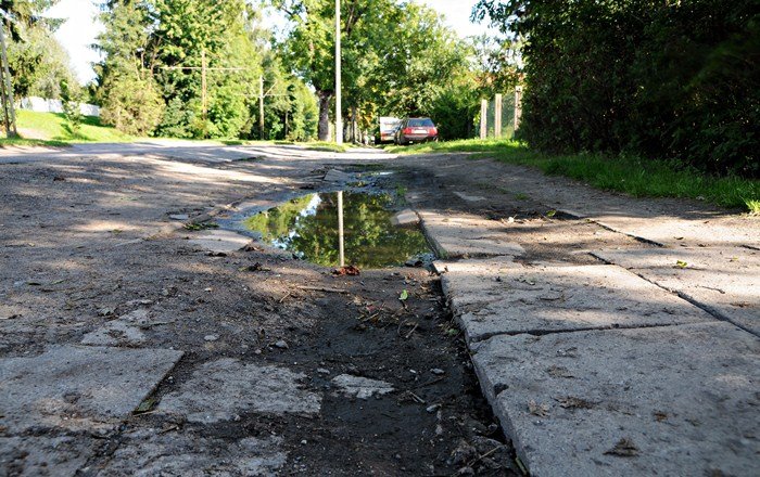 Elbląg, Jedna z propozycji to odbudowa chodnika wzdłuż ul. Marymonckiej