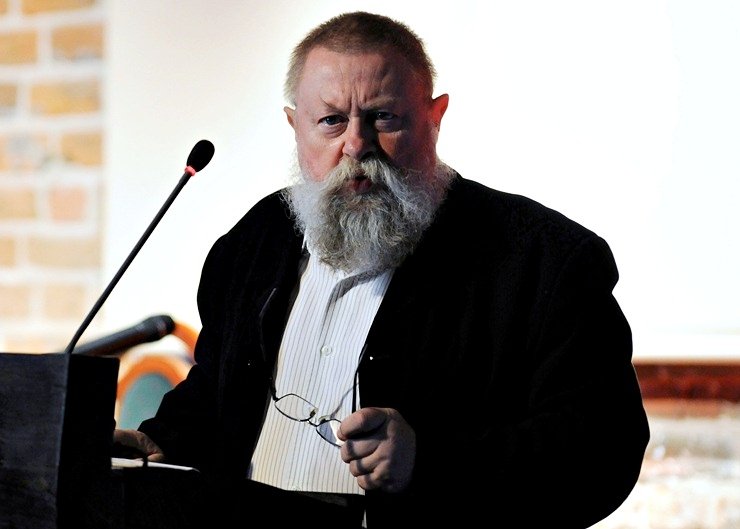Elbląg, Prof. Jerzy Bralczyk o "filolożce": - Wystarczy używać rzeczownika nieodmiennego: pani filolog Elbląg, Prof. Jerzy Bralczyk o "filolożce": - Wystarczy używać rzeczownika nieodmiennego: pani filolog