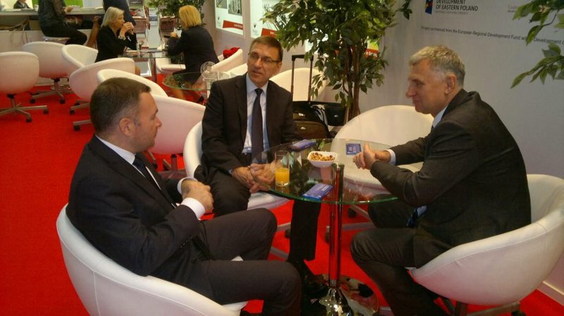 Elbląg, - Przeprowadziłem już kilka rozmów z zainteresowanymi naszym miastem, przedsiębiorcami - mówi prezydent Grzegorz Nowaczyk Elbląg, - Przeprowadziłem już kilka rozmów z zainteresowanymi naszym miastem, przedsiębiorcami - mówi prezydent Grzegorz Nowaczyk