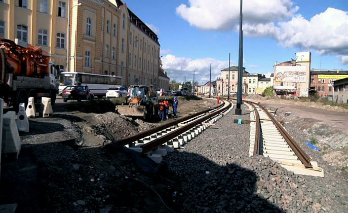 Elbląg, Na razie aura jest łaskawa i roboty przy przebudowie drogi 503 i 504 idą pełną parą (kadr z filmu) Elbląg, Na razie aura jest łaskawa i roboty przy przebudowie drogi 503 i 504 idą pełną parą (kadr z filmu)