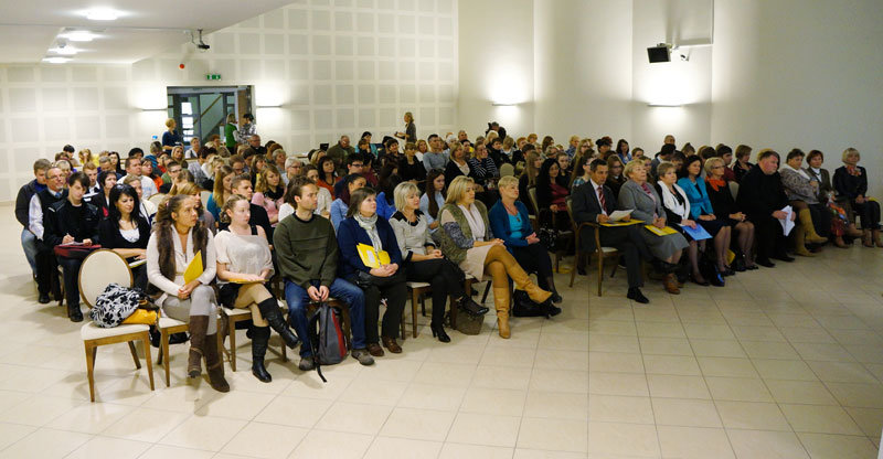 Elbląg, Podczas konferencji na sali nie zabrakło psychologów, psychiatrów, nauczycieli, a także osób, które w życiu rodzinnym stykają się z chorobami psychicznym Elbląg, Podczas konferencji na sali nie zabrakło psychologów, psychiatrów, nauczycieli, a także osób, które w życiu rodzinnym stykają się z chorobami psychicznym