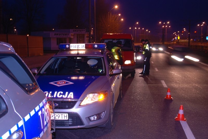Elbląg, Podczas weekendowej akcji policjanci skontrolowali trzeźwość ponad 440 kierujących Elbląg, Podczas weekendowej akcji policjanci skontrolowali trzeźwość ponad 440 kierujących