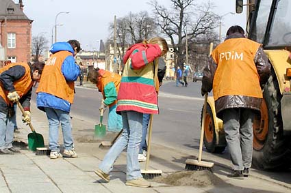 Elbląg, Odpracowują czynsz Elbląg, Odpracowują czynsz