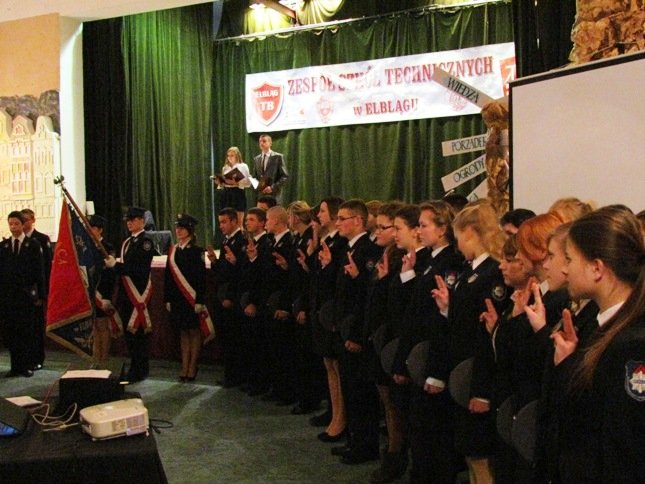 Elbląg, Ślubowanie „mundurowych” pierwszoklasistów