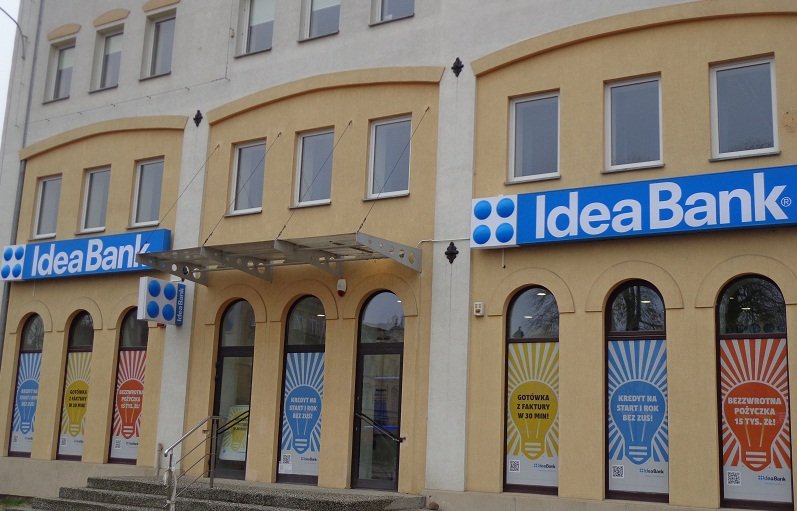Oddział Idea Bank mieści się przy ul. Armii Krajowej 7-8 w Elblągu Oddział Idea Bank mieści się przy ul. Armii Krajowej 7-8 w Elblągu