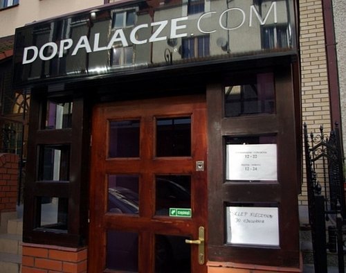 Elbląg, Ponad 2 lata temu w Elblągu zamknięto sklepy z dopalaczami. Problem jednak nie zniknął. Elbląg, Ponad 2 lata temu w Elblągu zamknięto sklepy z dopalaczami. Problem jednak nie zniknął.