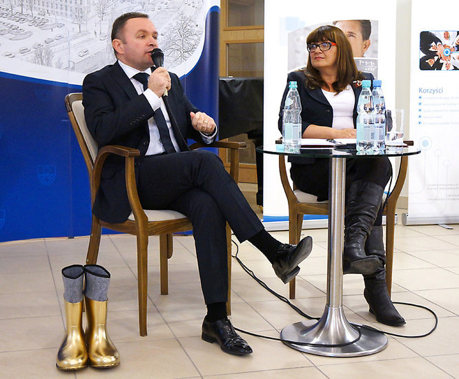 Elbląg, Inwestować bez zadłużania się. Czy to możliwe? Elbląg, Inwestować bez zadłużania się. Czy to możliwe?