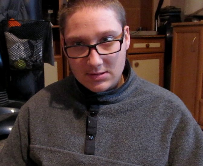 Elbląg, To 20-letni, niepełnosprawny Krzysztof uratował rodzinę od śmierci