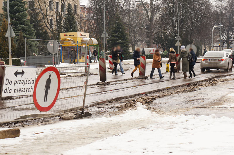 Elbląg, Nie ma róży bez kolców