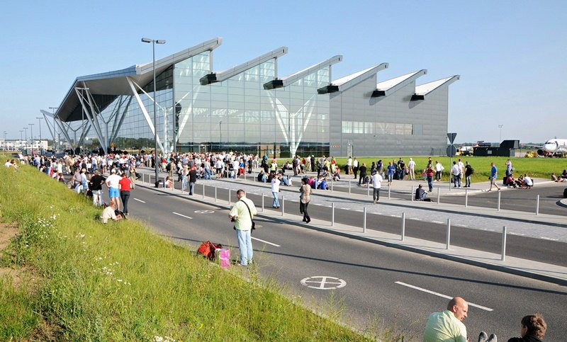 Elbląg, Lotnisku w Gdańsku może wyrosnąć konkurencja