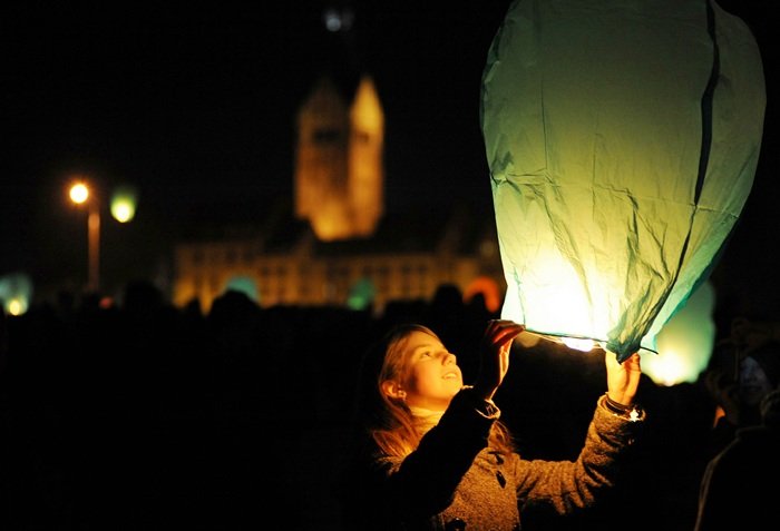 Elbląg, Płonące życzenia poleciały w niebo