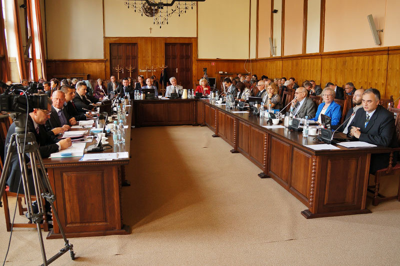 Elbląg, Niektórzy zapomnieli, że Rada Miasta też została odwołana w referendum....