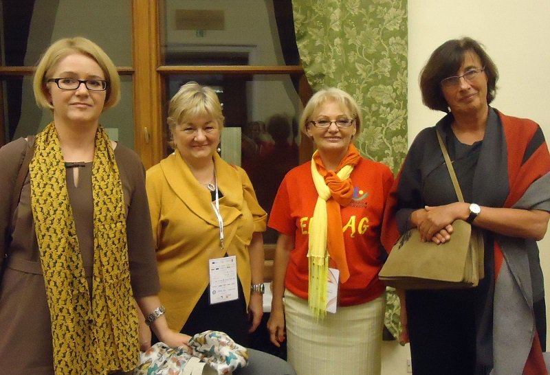 Elbląg, Warszawa. Kongres Kobiet 2012. Uczestniczki panelu poświęconego problemom osób niepełnosprawnych. Od lewej Agnieszka Kozłowska Rajewicz, Elżbieta Gelert, Jadwiga Król i Irena Wóycicka, Elbląg, Warszawa. Kongres Kobiet 2012. Uczestniczki panelu poświęconego problemom osób niepełnosprawnych. Od lewej Agnieszka Kozłowska Rajewicz, Elżbieta Gelert, Jadwiga Król i Irena Wóycicka,