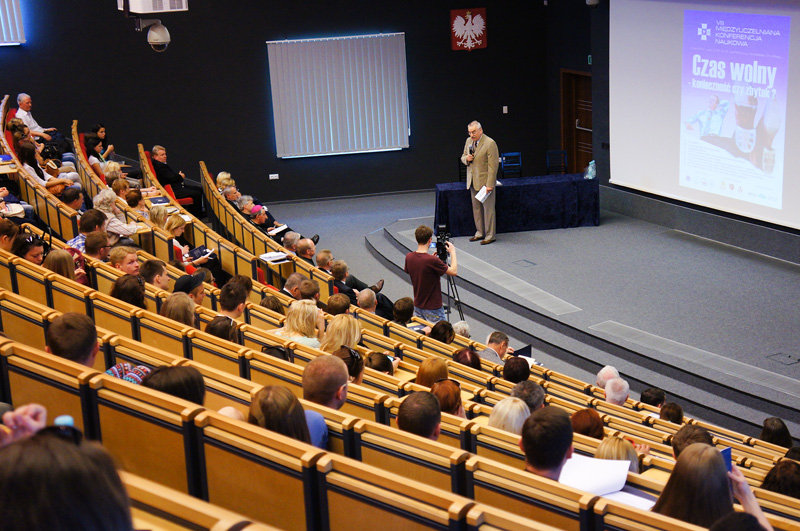 Elbląg, Podczas konferencji zastanawiano się czy czas wolny to konieczność, czy zbytek