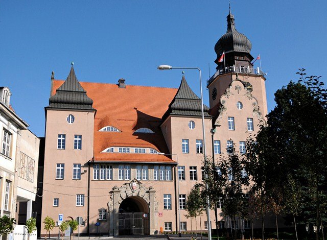 Elbląg, Ws. konkursów na dyrektorów placówek oświatowych Elbląg, Ws. konkursów na dyrektorów placówek oświatowych