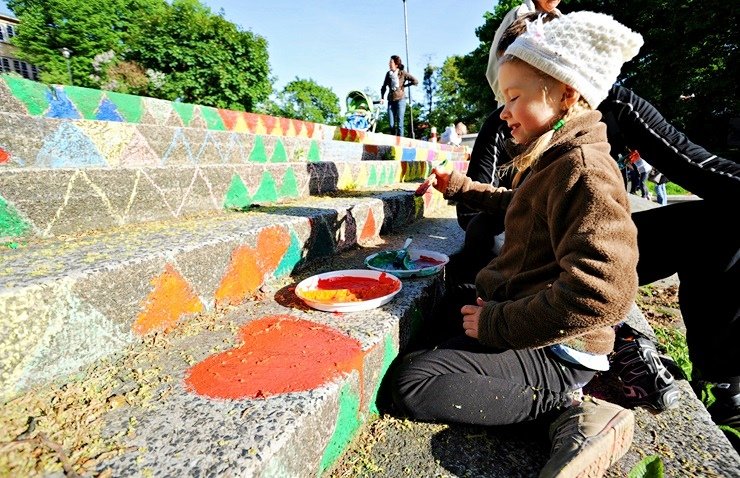 Elbląg, Dużo radości z malowania mieli przede wszystkim najmłodsi