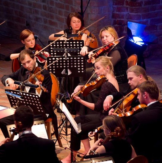 Elbląg, Koncert EOK z nowymi smyczkami