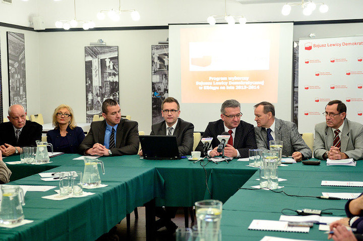 Elbląg, W konferencji prasowej SLD uczestniczyli kandydat tego ugrupowania na prezydenta Elbląga Janusz Nowak i kandydaci SLD zajmujący czołowe miejsca na listach w wyborach Rady Miejskiej Elbląg, W konferencji prasowej SLD uczestniczyli kandydat tego ugrupowania na prezydenta Elbląga Janusz Nowak i kandydaci SLD zajmujący czołowe miejsca na listach w wyborach Rady Miejskiej